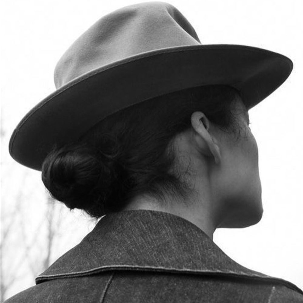 Meet your Posher, Jennie